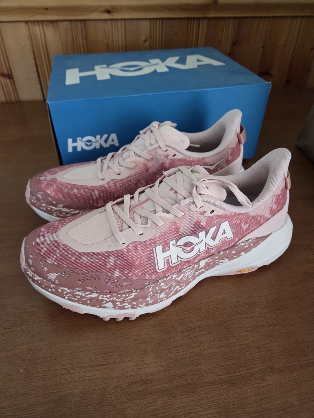 Hoka Speedgoat 6 Women's 10.5